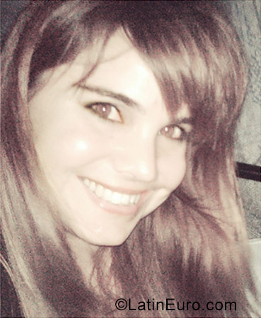 Date this charming Cuba girl Yeilany from Santa Clara CU546