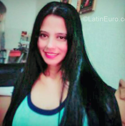 Date this funny Venezuela girl Yolymar from Cabimas VE1505