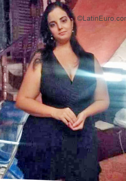 Date this good-looking Cuba girl Leist from Havana CU278