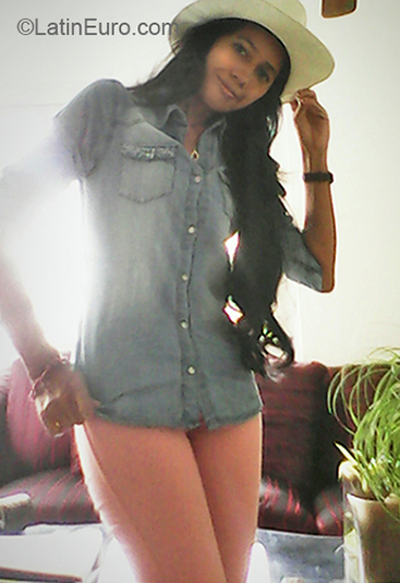 Date this hot Panama girl Marisol from Pamama PA1123