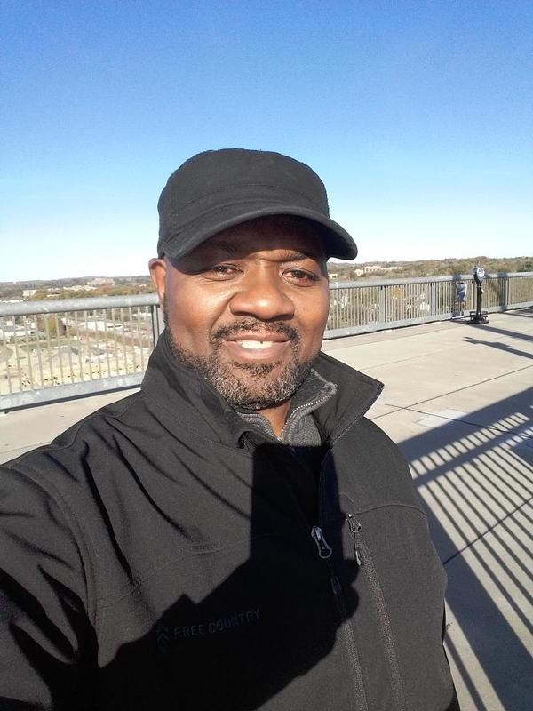 Date this young United States man Ronald from POUGHKEEPSIE US19380