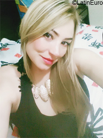 Date this hot Colombia girl Victoria echvav from Medellin CO27954