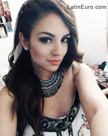 Date this happy Argentina girl Sol from San Miguel De Tucuman AR141