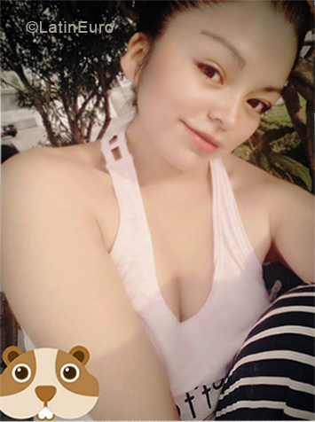 Date this hot Peru girl Tania from Lima PE1286
