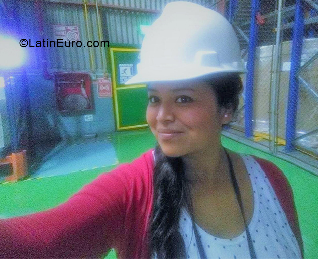 Date this funny Guatemala girl Vilma from Guatemala City GT90