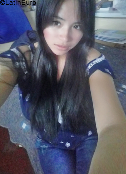 Date this foxy Peru girl Nataly from Arequipa PE1307