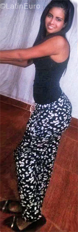 Date this beautiful Venezuela girl Gabriela from Coro VE1827