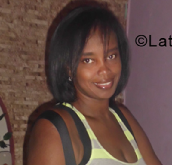 Date this georgeous Venezuela girl Diana from Caracas VE1891