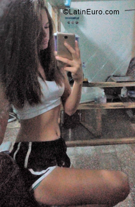 Date this athletic Honduras girl Susan Sanchez from Tegucigalpa HN2537