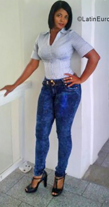 Date this charming Dominican Republic girl Josefina from Higuey DO33004