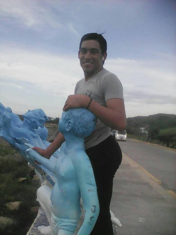 Date this voluptuous Colombia man Manuel llanos from Bogota CO24205