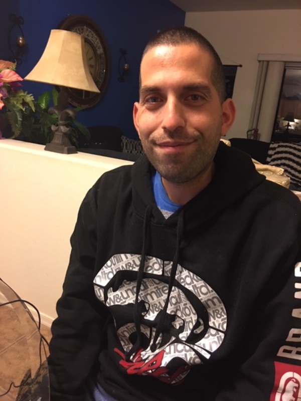 Date this tall United States man AlbertLuis from Maricopa US19495