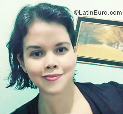 Date this beautiful Honduras girl Silvia from San Pedro Sula HN2553