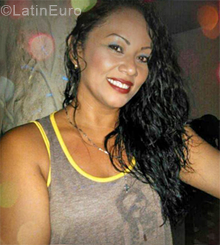 Date this beautiful Venezuela girl Jackelline from Valencia VE1864