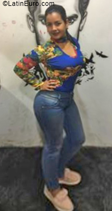 Date this cute Venezuela girl Noralvis from Carora VE1899