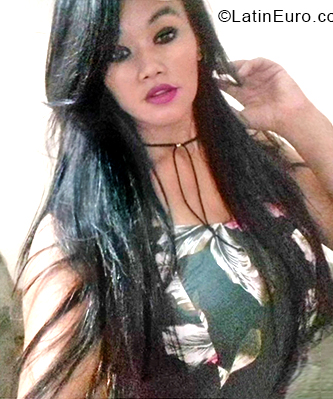 Date this beautiful Brazil girl Indiraityy from Salvador BR10692