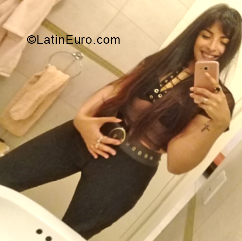 Date this athletic Argentina girl Luli from Cordoba AR163