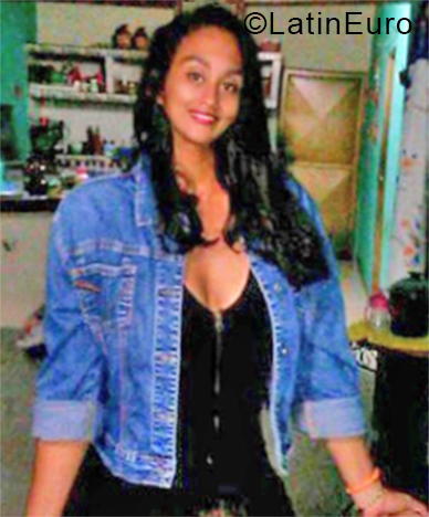 Date this attractive Venezuela girl Alexandra from Ciudad Guayana VE1974