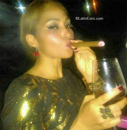 Date this young Dominican Republic girl Mara from Bonao DO33410