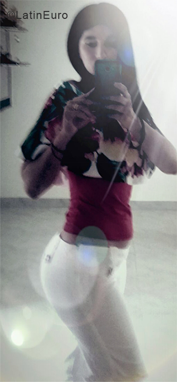 Date this funny Colombia girl Abril from Cucuta CO24569