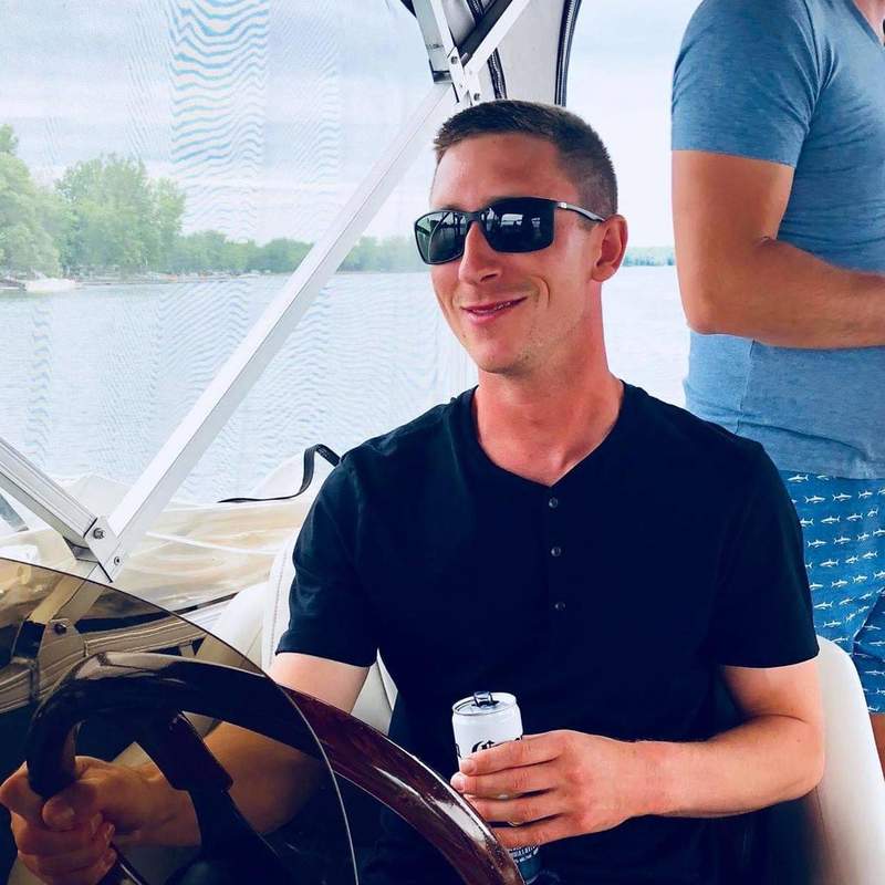 Date this stunning Canada man Phil from Montreal CA791