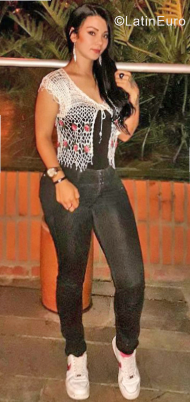 Date this funny Colombia girl Nata from Medellin CO24663