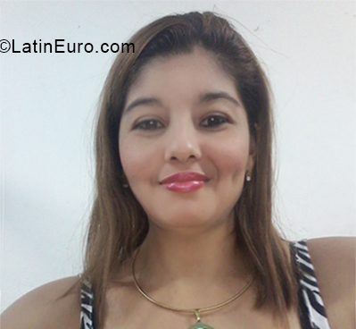 Date this athletic Nicaragua girl Darling from  NI215