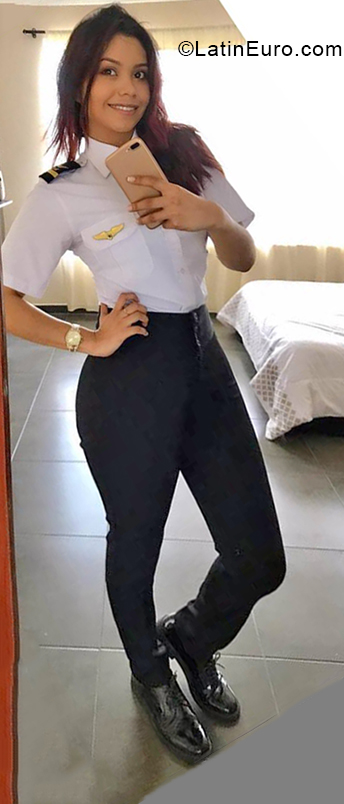 Date this funny Ecuador girl Jazmin from Puyo EC292