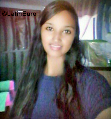 Date this exotic Colombia girl Luisa from El Bagre CO24670