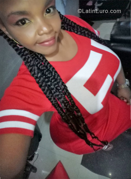 Date this sultry Colombia girl Nubia mayesti from Jamundi CO24700