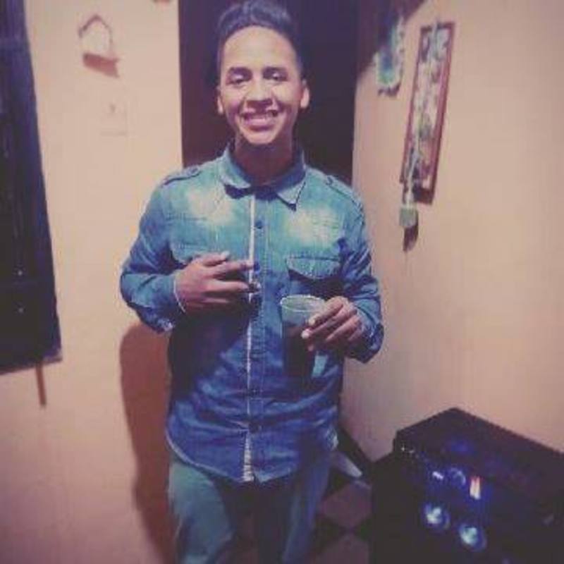 Date this lovely Venezuela man Pedro from Caracas VE2053