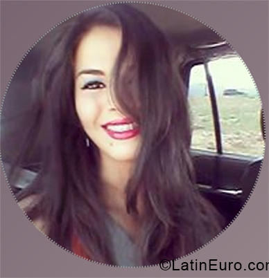 Date this delightful Venezuela girl Alexa from Valencia VE2354