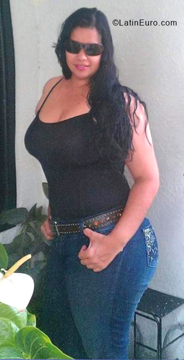 Date this georgeous Colombia girl Luisa from Barranquilla CO31264