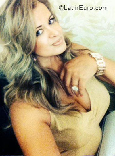 Date this georgeous Bolivia girl Vania from Santa Cruz BO47