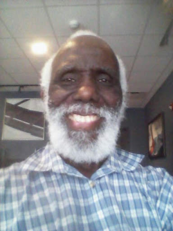 Date this funny United States man Alexandet from Hines US19764