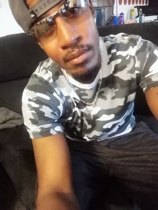 Date this georgeous United States man Randy from Stacy US19765