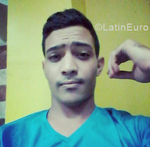 beautiful Dominican Republic man Alex from Caracas VE2126