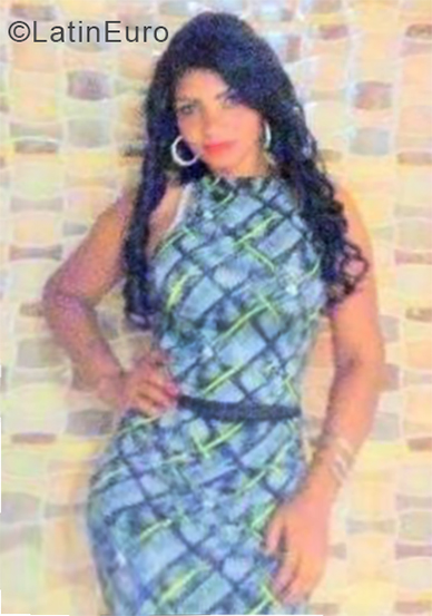 Date this sultry Dominican Republic girl Ana from Santiago DO34968