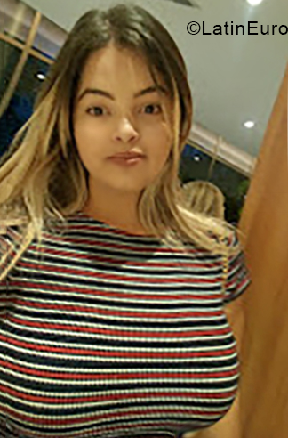 Date this sensual Brazil girl Monique from Sao Paulo BR10781