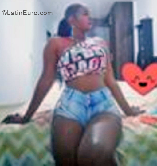 Date this nice looking Colombia girl Leidy from Quibdo CO25001