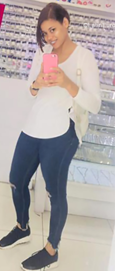 Date this fun Dominican Republic man Monse from santo domingo DO34276