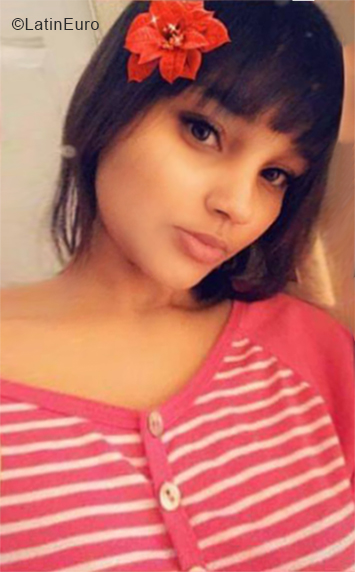 Date this young Dominican Republic girl Betsy from Santo Domingo DO34369