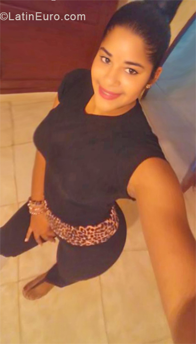 Date this good-looking Dominican Republic girl Delfie from Puerto Plata DO34390