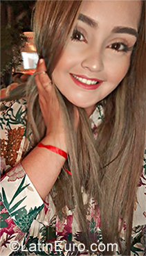 Date this tall Venezuela girl Rosana from San Cristobal VE2318