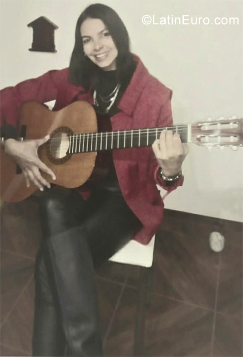 Date this cute Colombia girl Cecilia from Bogota CO25274