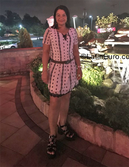Date this sensual United States girl Paula from Philadelphia US19994