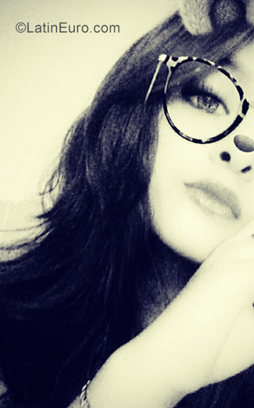 Date this passionate Ecuador girl Jamileth from Portoviejo EC327