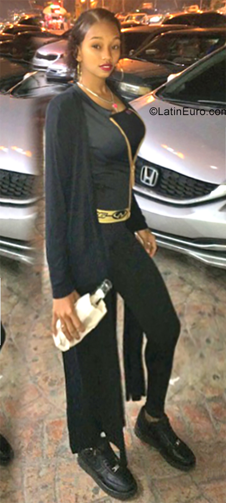 Date this georgeous Dominican Republic girl Karol bebesita from Santo Domingo DO34933