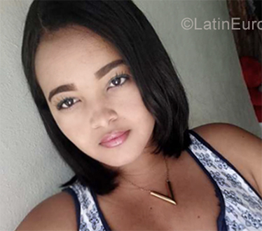 Date this charming Dominican Republic girl Karelen from  DO34976