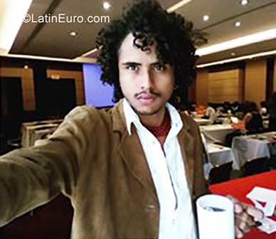 Date this hot Colombia man Filipe from Cali CO25484